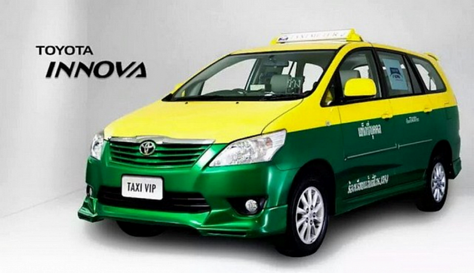 Innova7ที่นั่งไปสนามบิน1200-1400